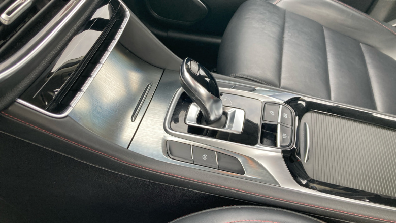 MG Hs 1.5 T-GDI Excite 5dr DCT Petrol Hatchback